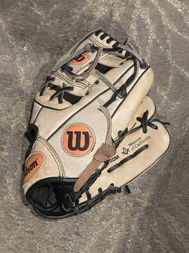 Wilson A450 Masons Of California 10.75” Youth Baseball Glove