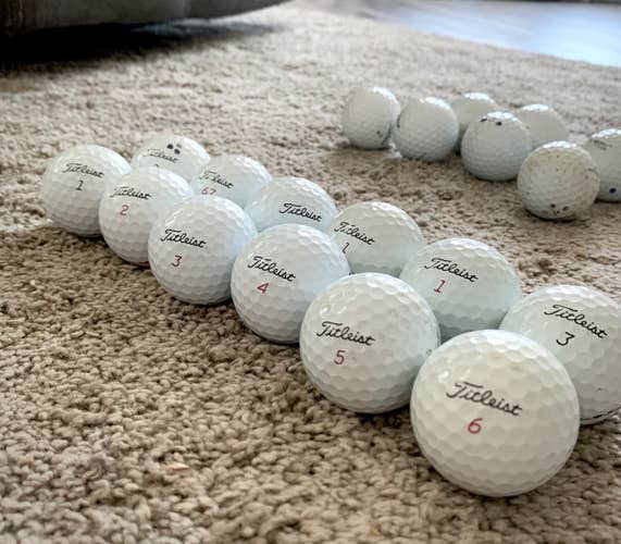 12 Used Titleist Pro V1 / Pro V1x Golf Balls