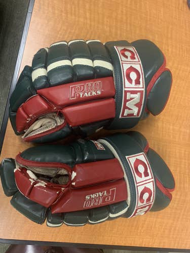 Minnesota Wild Vintage Hockey Gloves