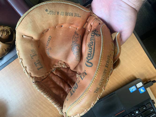 Rawlings Catchers Mitt - Youth