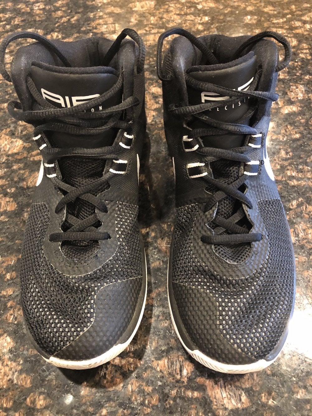 basketball sneakers size 8