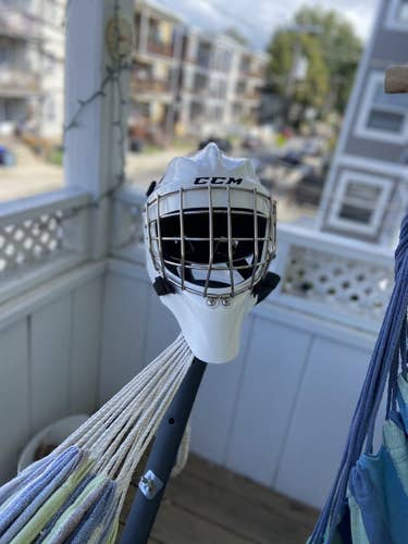 White CCM CCM L1.5 Goalie Mask