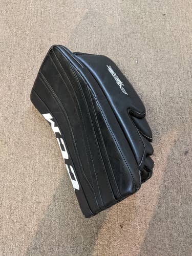 Black Senior Used CCM Regular Extreme Flex II 860