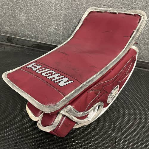 VAUGHN Velocity 7500 Pro Goalie Blocker • Maroon