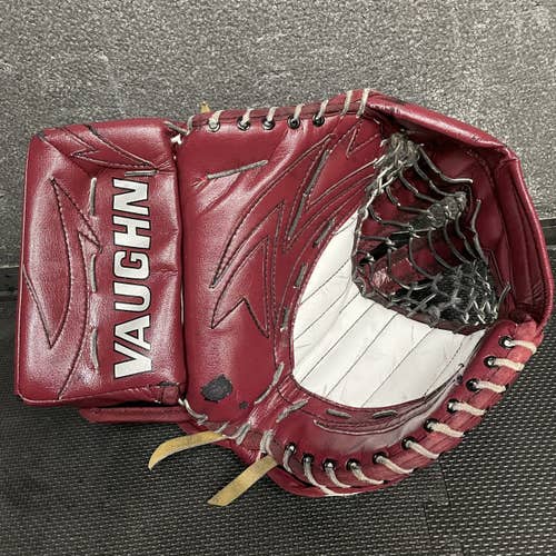 VAUGHN Velocity 7500 Pro Goalie Glove • Maroon / White