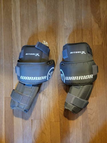 Used Large Warrior Ritual-X Knee Guards