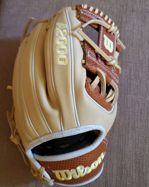 New Wilson Right Hand Throw Infield A2000 Baseball Glove 11.5"