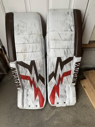 White/Brown/Red Senior 35+1” Vaughn Pro Stock Velocity VE8 Pro Carbon Custom Goalie Leg Pads