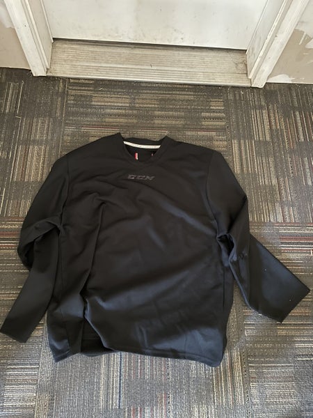 Used black ccm practice player jersey