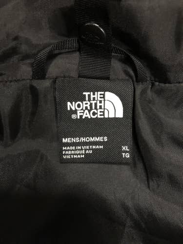 BLACKOUT Men's Adult Used XL The North Face Jacket