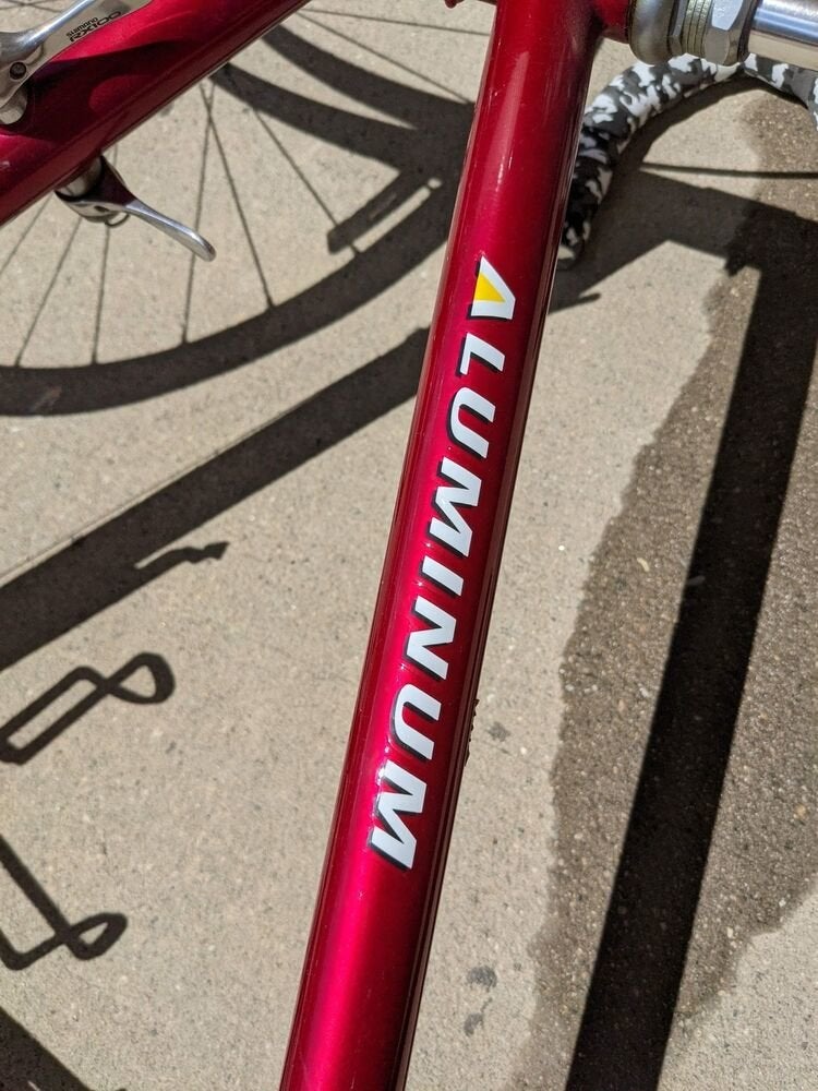 Trek 1100 Road Bikes 700mm Red 