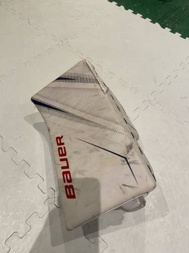 White Senior Used Bauer Regular Supreme 2S Pro Pro Stock