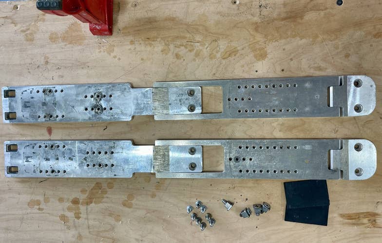 Marker Metal Race Plate