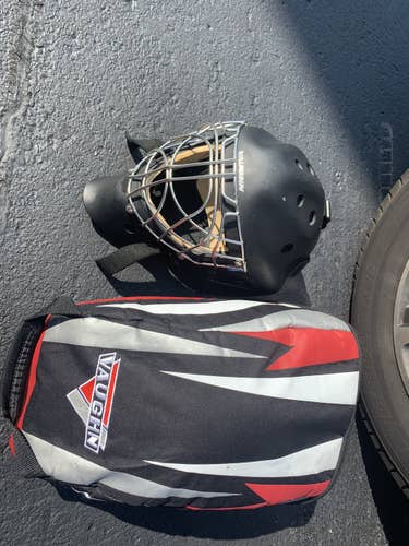 Vaughn Goalie helmet in flat black.
