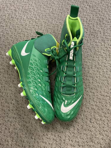 Nike Men's Size 15 Football Cleats