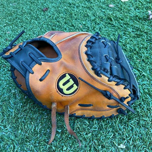 Wilson A2000 Pudge 32.5 Catcher’s Mitt