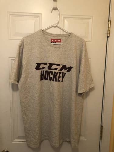 BONE Used Men's Adult XXL CCM Shirt