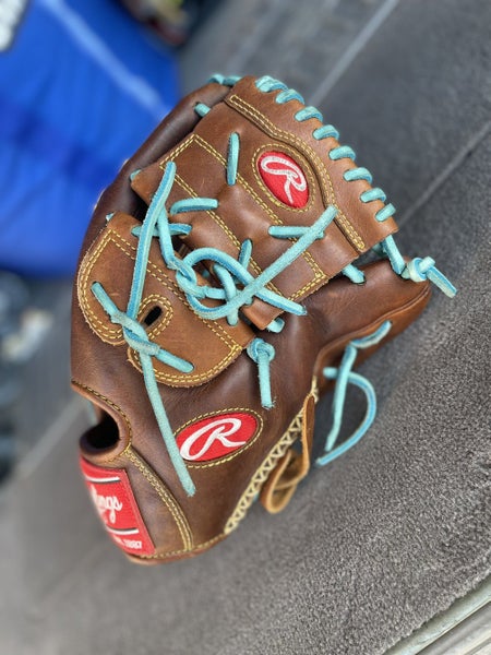 Brown High School/College Pitcher's 11.75" Heart of the Hide Baseball Glove
