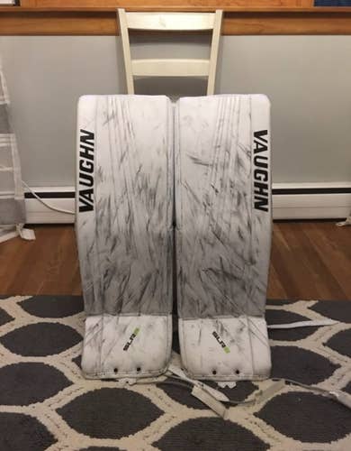 33" Vaughn  Ventus SLR2 Pro Carbon Goalie Leg Pads