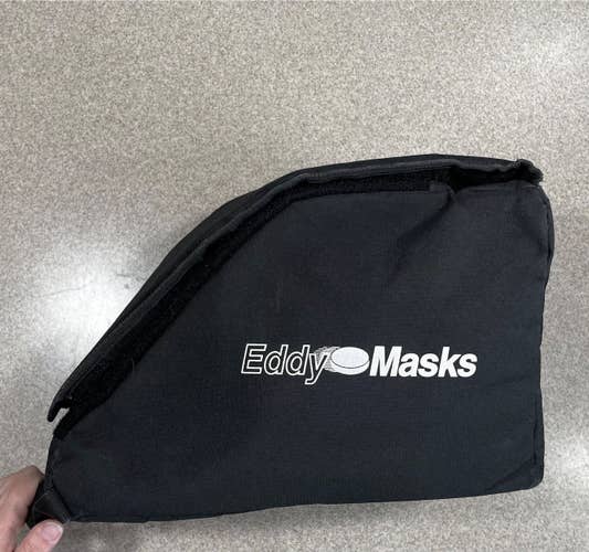Padded hockey goalie mask bag by Eddy Masks