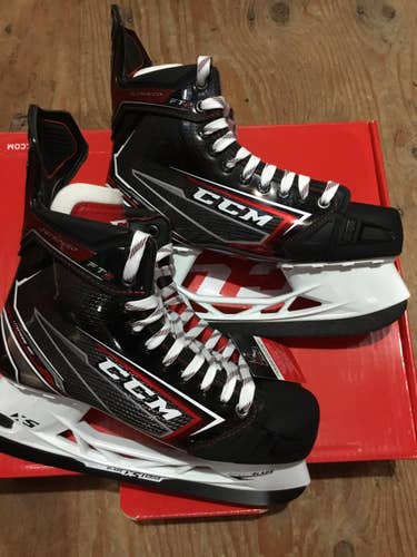Senior CCM Extra Wide Width  Size 8 JetSpeed FT2 Hockey Skates