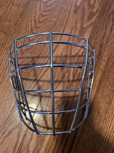 Warrior Fatboy 2.0 box helmet cage