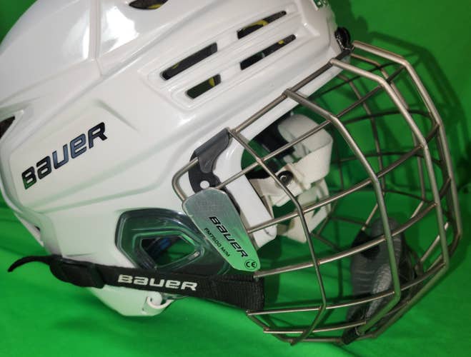White Used Medium Bauer Re-Akt 200 Helmet with Cage