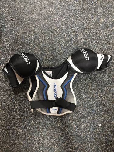 CCM ove shoulder pads