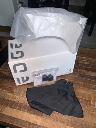 Vicis Zero1 Oakley Edge Visor (CLEAR) and clips for Vicis 1 football helmet both new