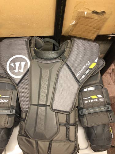 Used XL Warrior Pro Stock Ritual G2 Goalie Chest Protector