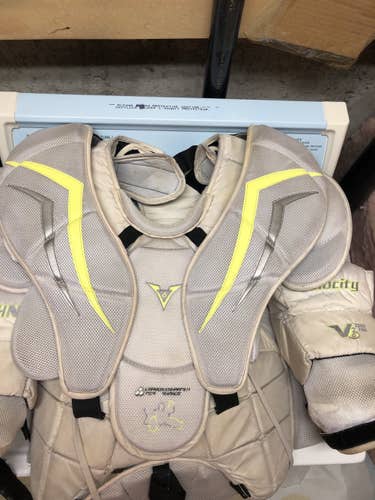 Used Large Vaughn Pro Stock V6 2200 Pro Goalie Chest Protector