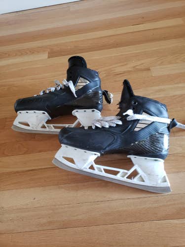 Senior Used True Goalie Skates Regular Width Pro Stock Size 11