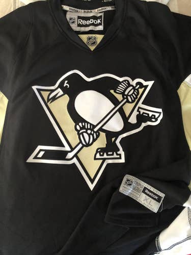 Pittsburgh Pengiuns XL home jersey Reebok