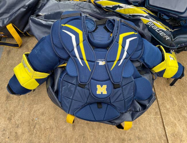 Used XL Vaughn Velocity V7 Goalie Chest Protector