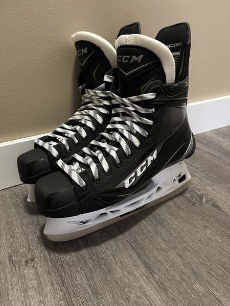 Senior CCM Regular Width Size 8.5 RibCor 76k Hockey Skates