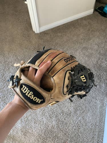 Used Wilson A2000 Baseball Gloves & Mitts