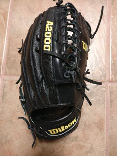 Wilson A2000 OT6, 12.75" Baseball Glove