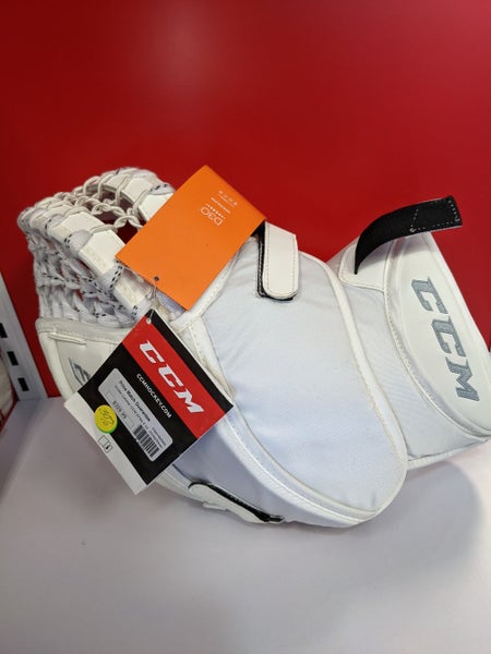 Silver Intermediate New CCM Regular Extreme Flex 4 glove