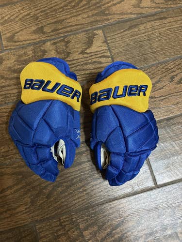 Game Used Tim Connolly Bauer Vapor X60 Gloves Buffalo Sabres