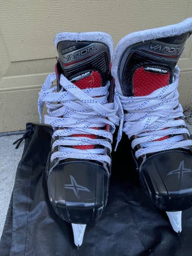 Senior Bauer Regular Width  Size 9.5 (US shoe size) Vapor 1X Goalie Skates