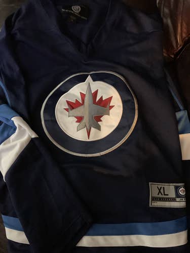 Winnipeg Jets XL practice jersey