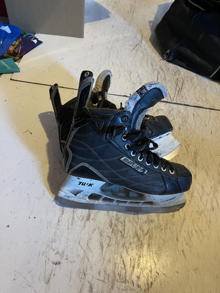 Senior Bauer Size 10.5 Nexus 1000 Hockey Skates