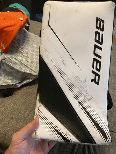 White Intermediate Used Bauer Regular Supreme S29