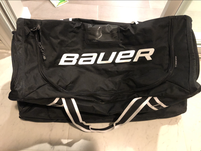 New Bauer 850 Wheeled Hockey Bag