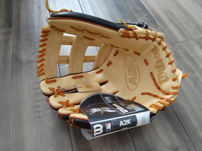 Wilson A2K 1799 - 12.75"