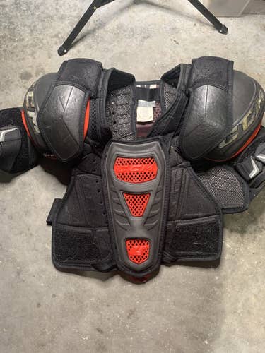 Junior Large CCM  Shoulder Pads