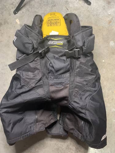 Black Junior XL Bauer  Supreme TotalOne MX3 Hockey Pants