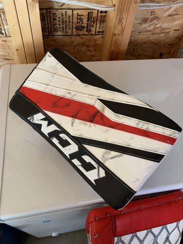 White Senior Used CCM Regular Extreme Flex III Pro Stock