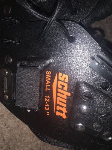 New Small Schutt Y-Flex 500 Shoulder Pads