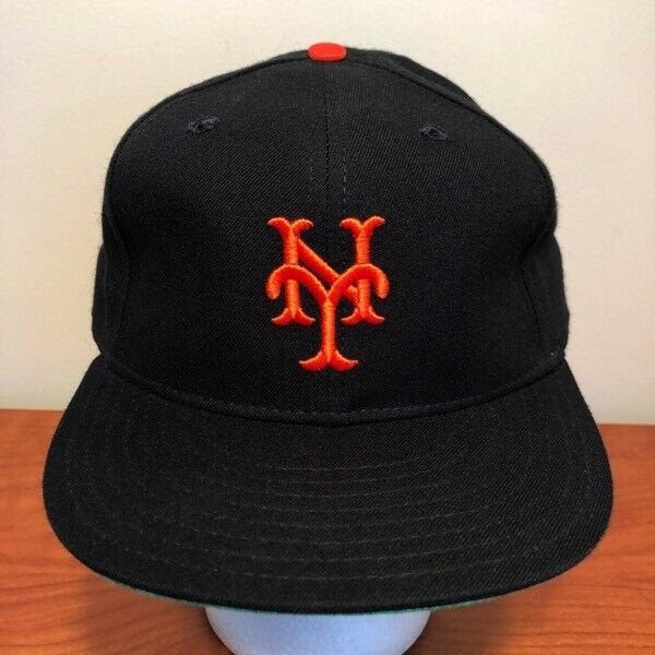 Vintage - Men - New Era New York Mets Fitted Cap - Black